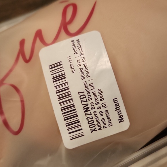 NWT Risqué Adhesive Bra - Lot of 4 - Size C Cup - Picture 2 of 4